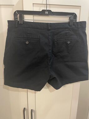 Banana Republic Classic Black Women's Dress Shorts size 12